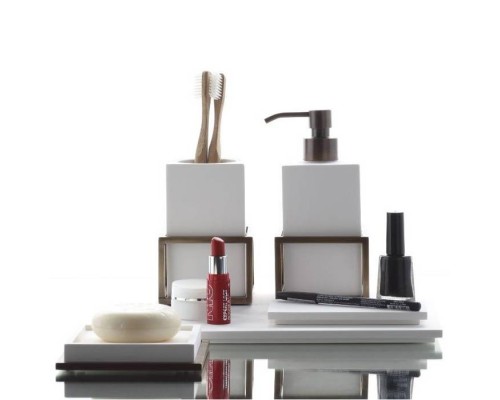 Bertocci Officina 02 Дозатор для жидкого мыла, настольный композит, цвет: белый матовый/черный матовый. 145 0748 0800