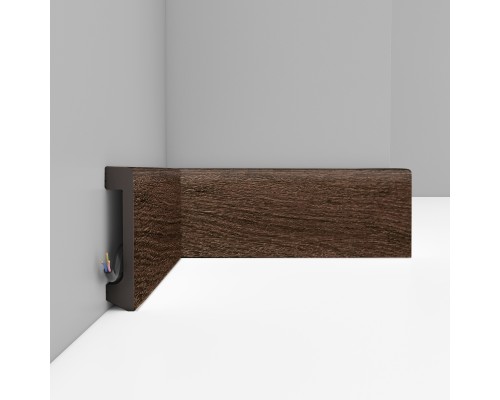 Плинтус DECOMASTER D235-81 ДМ (80*17*2400 мм)