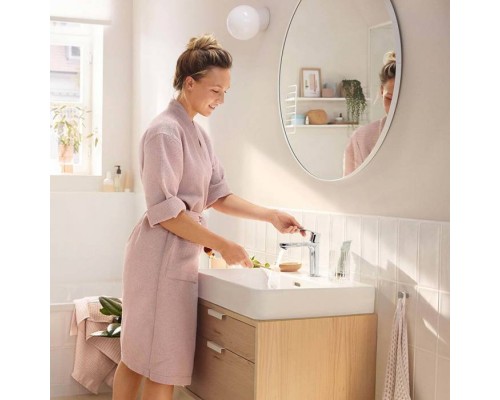 Hansgrohe Rebris S Смеситель для раковины, 1 отв., с донным клапаном, цвет: хром. 72517000 Hansgrohe Rebris S Смеситель для раковины, 1 отв., с донным клапаном, цвет: хром. 72517000