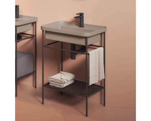 Artceram Fuori Scala Консоль металлическая с раковиной, 57х42.5х83см., напольная, с полочкой, подвесная, цвет: moka/matera. TFL034 41 00, ACA056 56, TFA007 56 Artceram Fuori Scala Консоль металлическая с раковиной, 57х42.5х83см., напольная, с полочкой, подвесная, цвет: moka/matera. TFL034 41 00, ACA056 56, TFA007 56