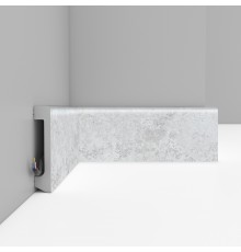 Плинтус DECOMASTER D235-1619ДМ (80*17*2400 мм)