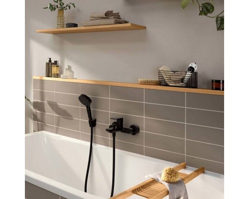 Hansgrohe Rebris E Смеситель для ванны, настенный, цвет: черный матовый. 72450670 Hansgrohe Rebris E Смеситель для ванны, настенный, цвет: черный матовый. 72450670