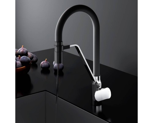 F8007802 Смеситель для кухни с каналом для питьевой воды и гибким изливом F8007802 Смеситель для кухни с каналом для питьевой воды и гибким изливом