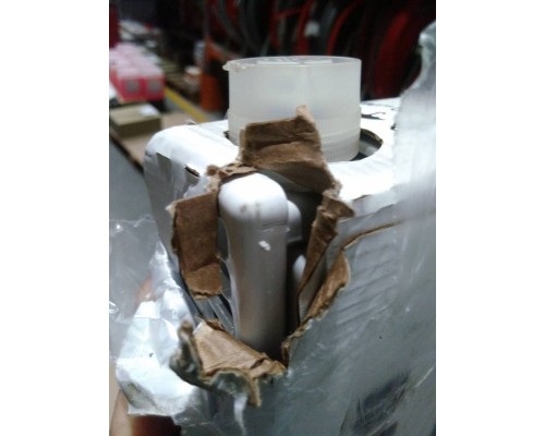 Уцененный товар (нарушена упаковка, потертости): Стальной панельный радиатор Kermi Profil-V FTV 12/300/1600 нижнее подключение белый RAL 9016 FTV120301601R2Y (FTV120301601R2Y)