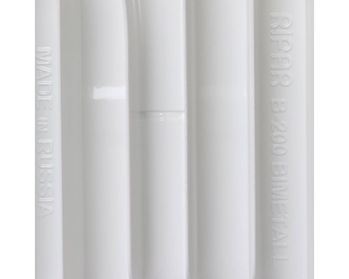 Радиатор биметаллический RIFAR BASE 200 6 секций боковое подключение (белый RAL 9016) 1RB20-6 (1RB20-6)