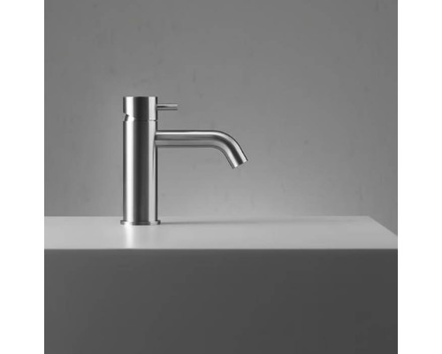 QuadroDesign Source Смеситель для раковины, на 1 отв., цвет: brushed stainless steel. 1201AS