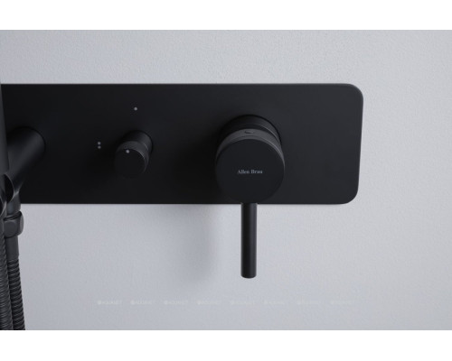 Смеситель для ванны Allen Brau Priority 5.31A05-31 (с внутренней частью) черный матовый