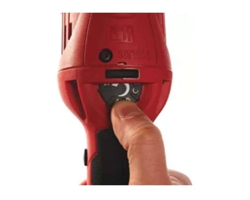 Машина полировальная Milwaukee AP 12 E Машина полировальная Milwaukee AP 12 E