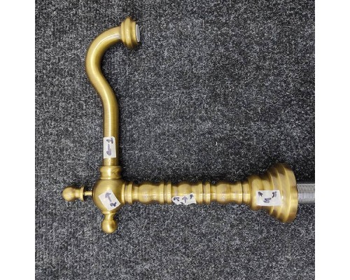Gattoni Vivaldi Lever Смеситель для раковины на 3 отверстия, цвет: бронза Gattoni Vivaldi Lever Смеситель для раковины на 3 отверстия, цвет: бронза