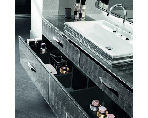 VITAGE milldue edition HILTON Комплект мебели с тумбой под раковину, раковиной ZURIGO81, зеркалом ZURIGO, 180 см, напольный, цвет: Alligator silver/сталь. 9226.98.3 (С МЕБЕЛЬЮ), H107.73.98, 4054.180.73.98 + 9645.180, 3324.98 VITAGE milldue edition HILTON Комплект мебели с тумбой под раковину, раковиной ZURIGO81, зеркалом ZURIGO, 180 см, напольный, цвет: Alligator silver/сталь. 9226.98.3 (С МЕБЕЛЬЮ), H107.73.98, 4054.180.73.98 + 9645.180, 3324.98