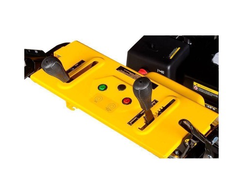 Снегоуборщик бензиновый HUTER SGC 8100 Снегоуборщик бензиновый HUTER SGC 8100