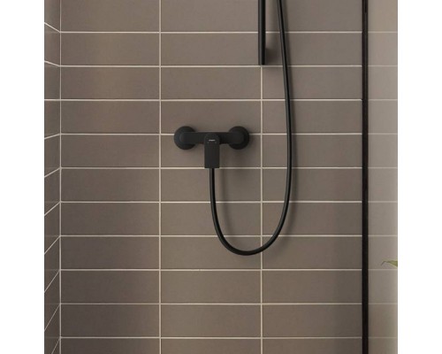 Hansgrohe Rebris E Смеситель для душа, настенный, цвет: черный матовый. 72650670 Hansgrohe Rebris E Смеситель для душа, настенный, цвет: черный матовый. 72650670