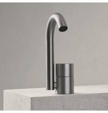 Fantini AA/27 Смеситель для раковины на 1 отверстие, однорычажный, без донного клапана, цвет: Матовая натуральная сталь. 33 93 Y004WF