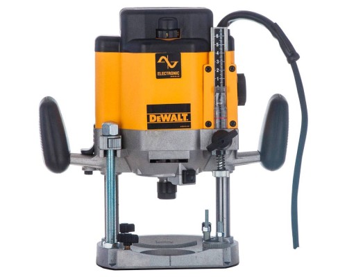 Фрезер DeWalt DW625E