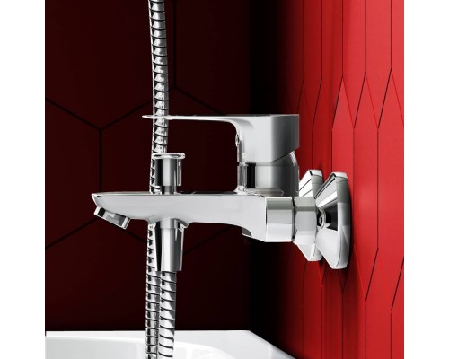 D4011000 Смеситель для ванны и душа