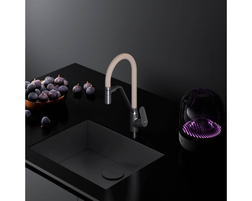 F8007826 Смеситель для кухни с каналом для питьевой воды и гибким бежевым изливом F8007826 Смеситель для кухни с каналом для питьевой воды и гибким бежевым изливом
