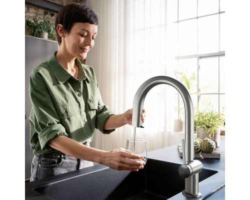 Hansgrohe Aqittura Смеситель для кухни, 1 отв., с вытяжным изливом 1jet и функцией фильтрации, цвет: нержавеющая сталь. 76803800 Hansgrohe Aqittura Смеситель для кухни, 1 отв., с вытяжным изливом 1jet и функцией фильтрации, цвет: нержавеющая сталь. 76803800