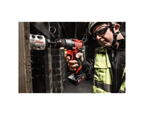 Шуруповерт аккумуляторный Milwaukee M12 FDD2-0