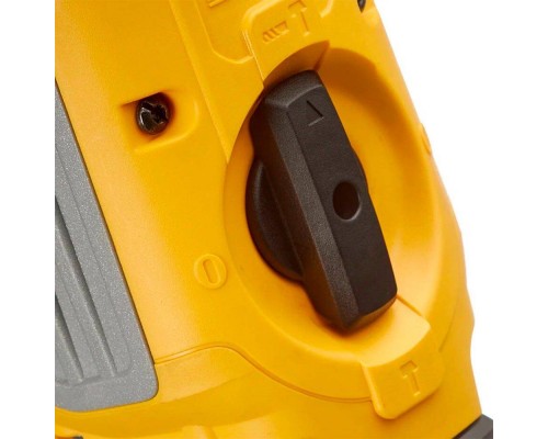 Перфоратор DeWalt D25733K-B5(3pin) Перфоратор DeWalt D25733K-B5(3pin)