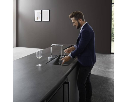 Hansgrohe Aquno Select M81 Смеситель для кухни, 1 отв., с вытяжным душем, sBox, цвет: хром. 73830000 Hansgrohe Aquno Select M81 Смеситель для кухни, 1 отв., с вытяжным душем, sBox, цвет: хром. 73830000