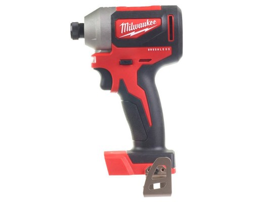 Набор инструментов Milwaukee M18 CBLPP2A-402C(шуруповерт+винтоверт) Набор инструментов Milwaukee M18 CBLPP2A-402C(шуруповерт+винтоверт)