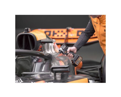 Шуруповерт аккумуляторный импульсный DeWalt McLaren Limited Edition DCF85MP2T (2 акк; з/у) Шуруповерт аккумуляторный импульсный DeWalt McLaren Limited Edition DCF85MP2T (2 акк; з/у)