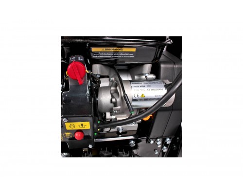 Снегоуборщик бензиновый CHAMPION ST662E