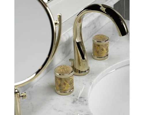 THG Hirondelles Gold Stamped Смеситель для раковины, 3 отв., цвет: Soft gold. A4L-F30-151