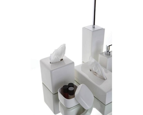 Bertocci Le Ceramiche Дозатор для жидкого мыла, настольный 7,5хh18х7,5см., цвет: белая керамика/хром. 123 4607 0000 Bertocci Le Ceramiche Дозатор для жидкого мыла, настольный 7,5хh18х7,5см., цвет: белая керамика/хром. 123 4607 0000