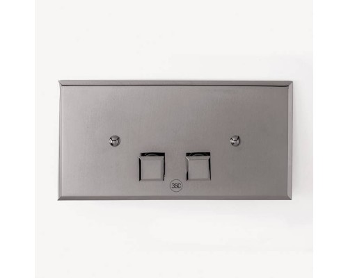 3SC SQUARE pLAQUE Клавиша смыва для бачков Geberit UP320/720, 33x2,5xh17, материал: латунь, цвет: хром . SQL00SL 3SC SQUARE pLAQUE Клавиша смыва для бачков Geberit UP320/720, 33x2,5xh17, материал: латунь, цвет: хром . SQL00SL