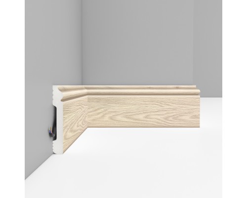 Плинтус напольный DECOMASTER D005-82ДМ (79*13*2400мм)