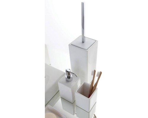 Bertocci Le Ceramiche Дозатор для жидкого мыла, настольный 7,5хh18х7,5см., цвет: белая керамика/хром. 123 4607 0000 Bertocci Le Ceramiche Дозатор для жидкого мыла, настольный 7,5хh18х7,5см., цвет: белая керамика/хром. 123 4607 0000