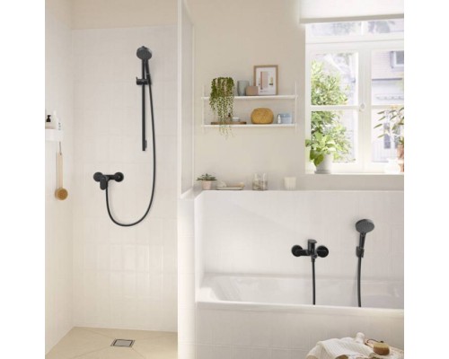 Hansgrohe Rebris S Смеситель для ванны, настенный, цвет: черный матовый. 72440670 Hansgrohe Rebris S Смеситель для ванны, настенный, цвет: черный матовый. 72440670